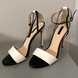 Top shop Raphael Black & White Stiletto - Size 8.5